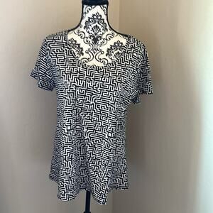 NEW! Short Sleeve Oversized LuLaRoe Irma size XXS